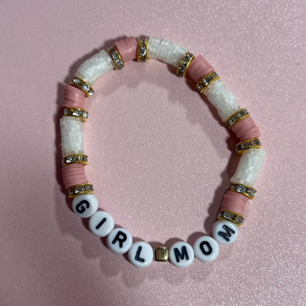 Pink and White ‘Girl Mom’ Beaded Bracelet
